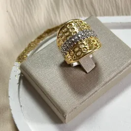 Anel Quadrados Vazados