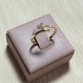 Anel Liso e Flor com Zircônia