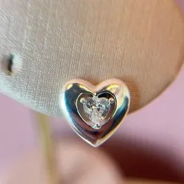 Brinco Coração com Zircônia