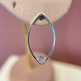 Brinco Oval com Zircônia
