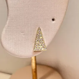Brinco Triângulo Cravejado