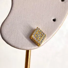 Brinco Losango Cravejado