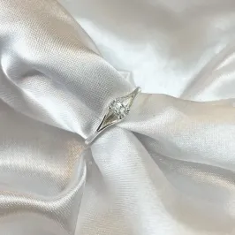 Anel Solitário Oval