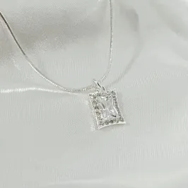 Colar Quadrado Cravejado