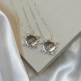 Escapulário Orai Zircônias