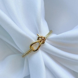 Anel Nó Liso com Aro Cravejado