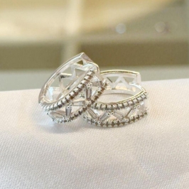 Brinco Argola Zigzag Cravejada