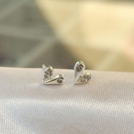 Brinco Coração Cravejado e com Pontinho