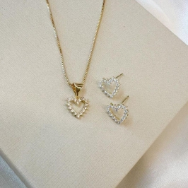 Conjunto Coração Cravejado Vazado