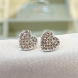 Brinco Coração Cravejado Reto