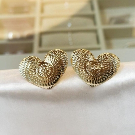 Brinco Coração Martelado