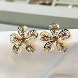 Brinco Flor Vazado G