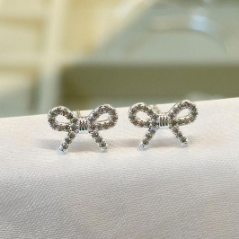 Brinco Laço Cravejado com Fita no Meio P