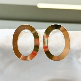 Brinco Oval Liso e Vazado