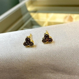 Brinco Três Zircônias