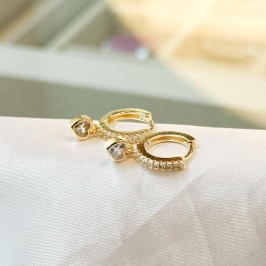 Brinco Argolinha Cravejada Coração Pendurado