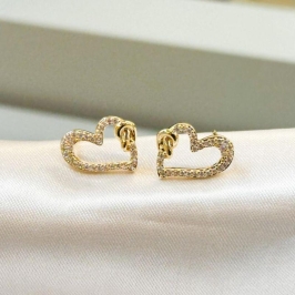 Brinco Coração Cravejado Nó Liso