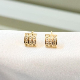 Brinco Três Linhas Cravejado