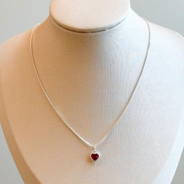 Colar Coraçãozinho Pedra Vermelha