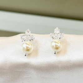 Brinco Coroa Pérola Pendurada