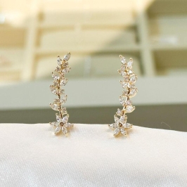 Brinco EarCuff Flores