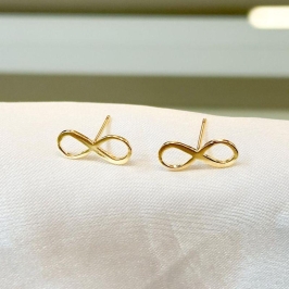 Brinco Infinito Vazado