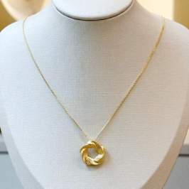 Colar Pingente Circulo Torcido