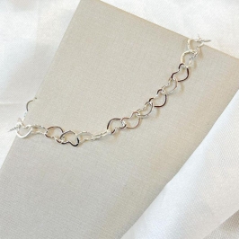 Tornozeleira Corações Vazados