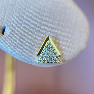 Brinco Dois Triangulos
