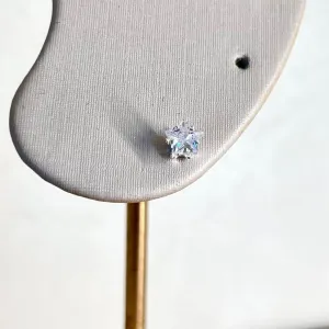 Brinco Zircônia Estrela M