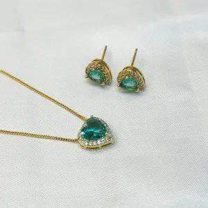 Conjunto Coração Verde Cravejado Borda