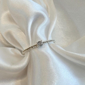 Anel Solitário Aro Cravejado