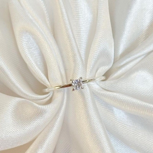 Anel Solitário Fino