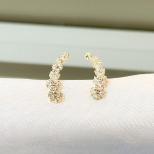 Brinco EarCuff Flores Cravejadas