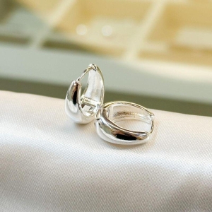 Brinco Argolinha Lisa Gota (G do Trio)