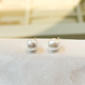 Brinco Bolinha Trabalhada G