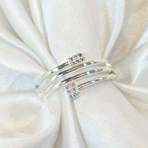 Anel Linhas e Retangulos Cravejados