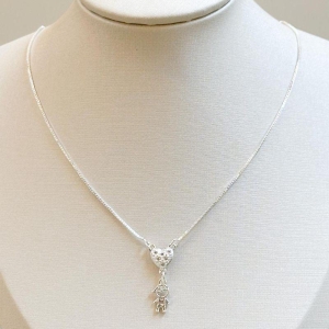 Colar Coração Cravejado Um Menino