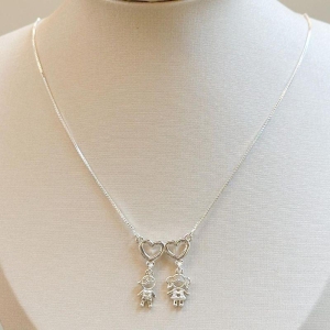 Colar Coração Vazado Menino e Menina