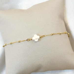 Pulseira Bolinhas com Trevo Branco