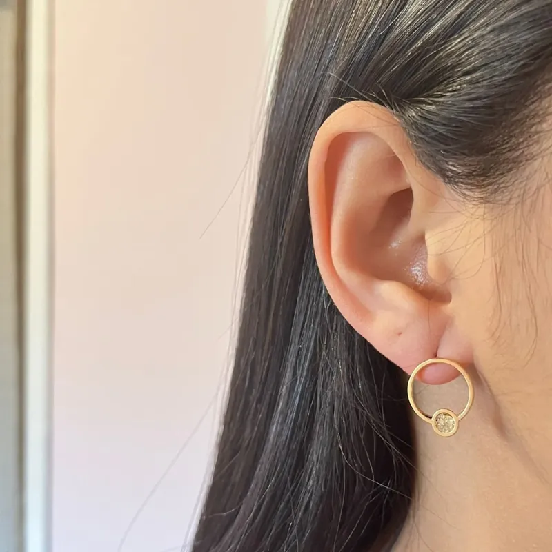 Brinco Círculo com Zirconia