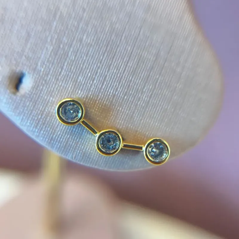 Brinco EarCuff Trio Zircônia