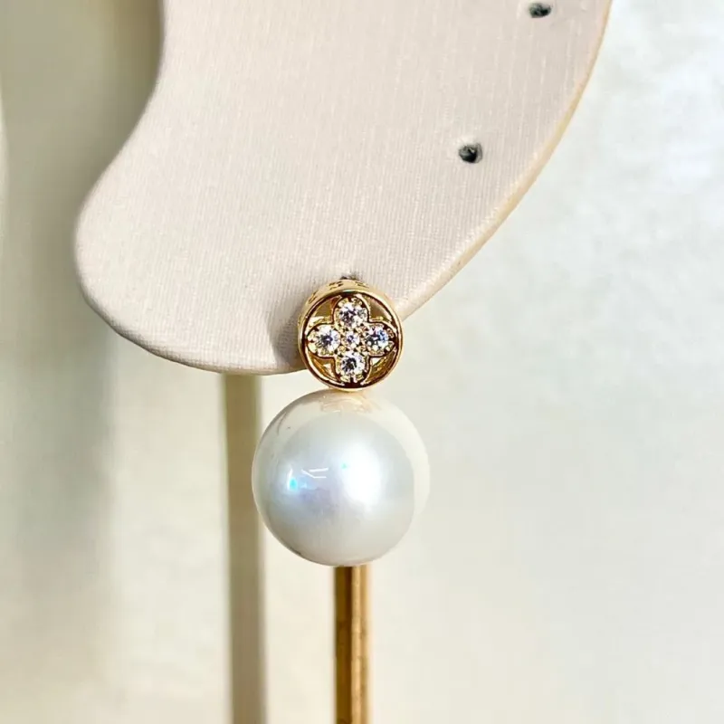Brinco Pérola Van Cleef