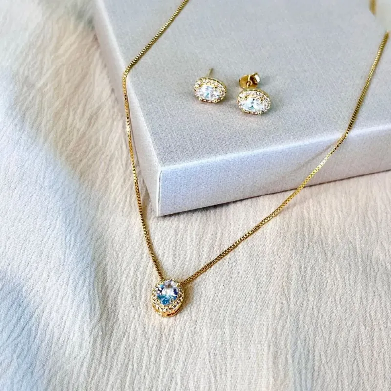 Conjunto Oval Cravejado