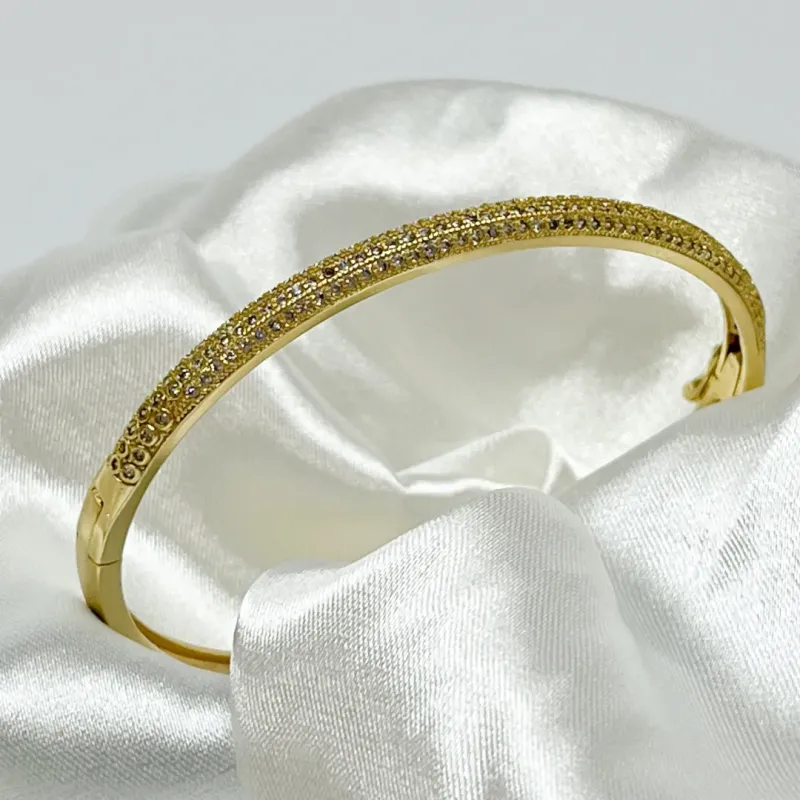 Bracelete Cravejado