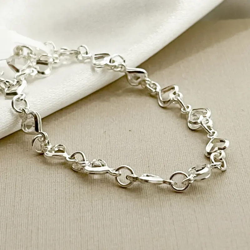 Pulseira Infantil Corações