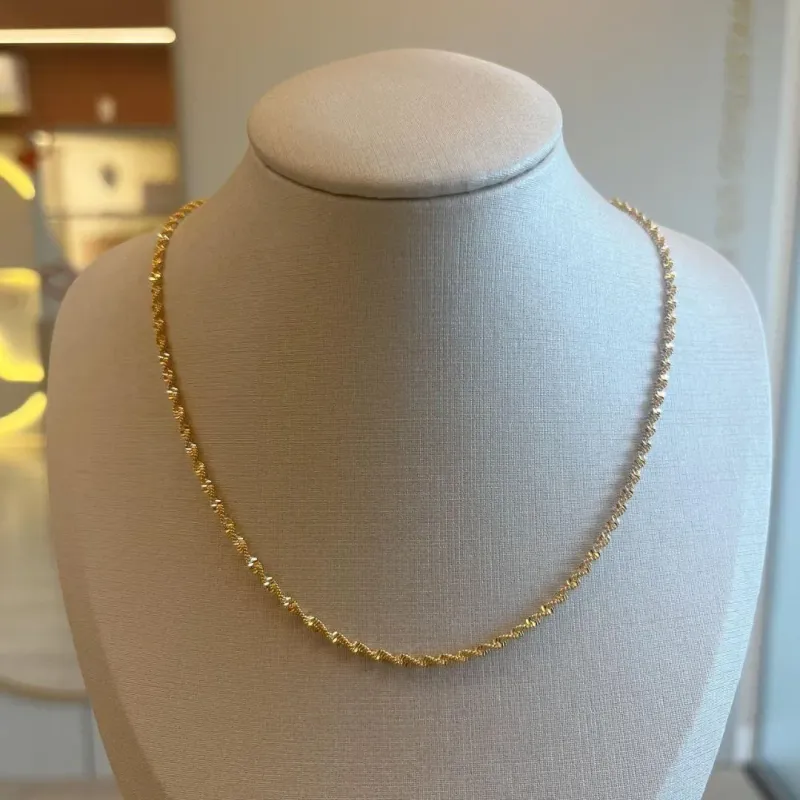 Choker Torcido