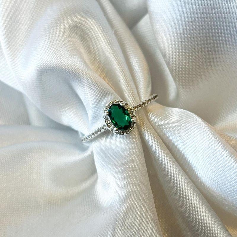 Anel Solitário Verde escuro