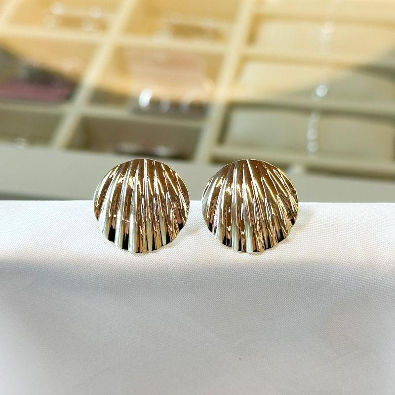 Brinco Concha Listras