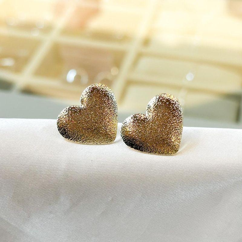 Brinco Coração Trabalhado